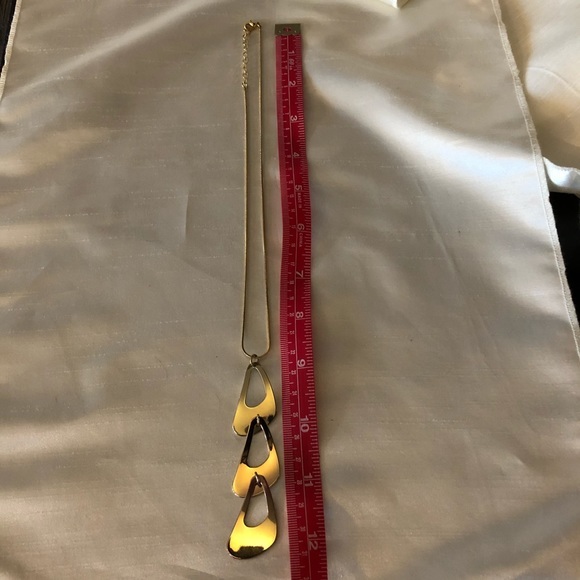 Gold Pendent Necklace - Picture 5 of 7